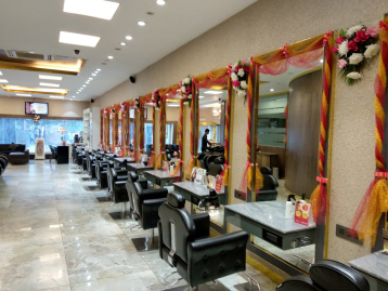 B Lounge Salon