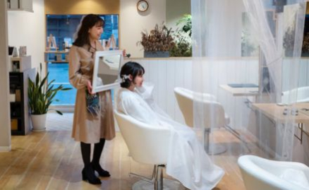 Ayesha luxury salon Mohali 