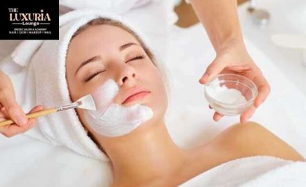 The Luxuria A unisex salon